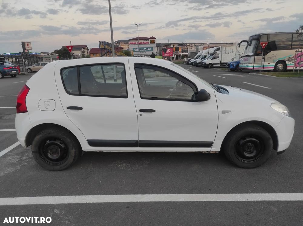 Dacia Sandero 1.2 75CP Acces - 9