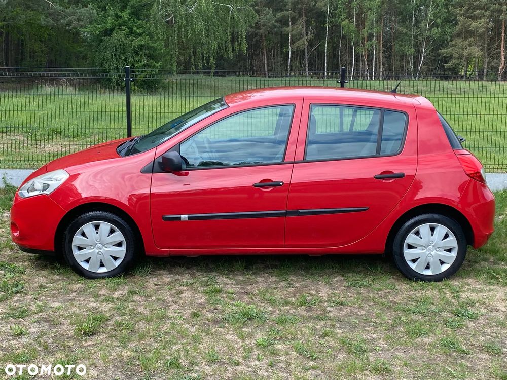 Renault Clio 1.2 16V 75 Dynamique - 10