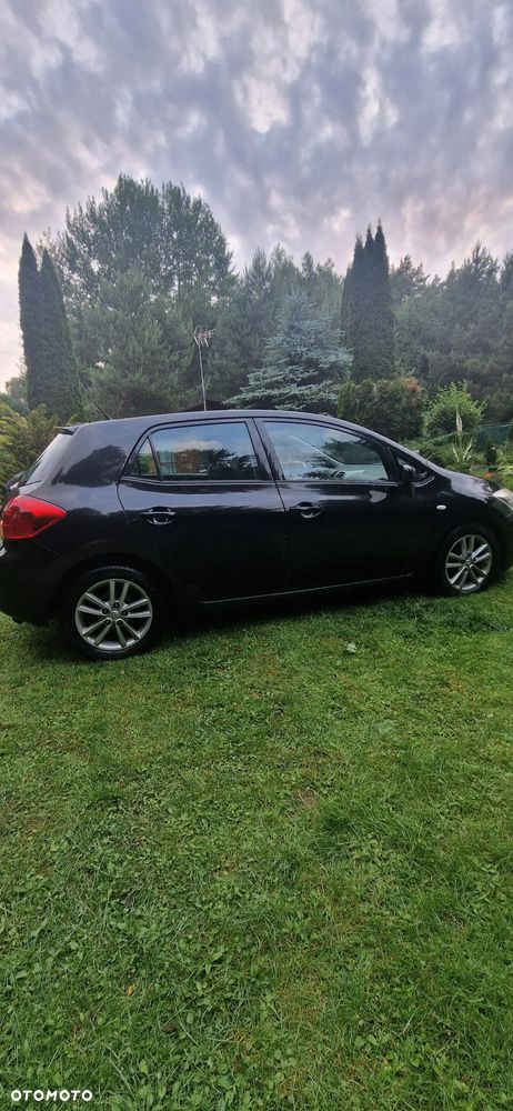 Toyota Auris 1.33 VVT-i - 2