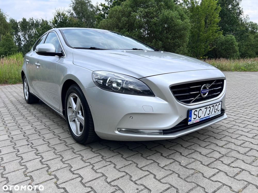 Volvo V40 D2 Momentum - 19