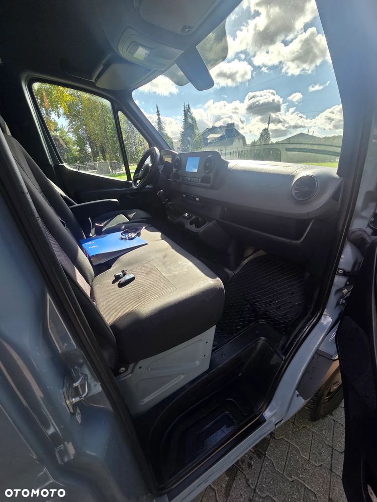 Mercedes-Benz Sprinter - 7