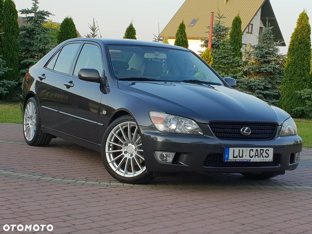 Lexus IS 200 Prestige - 9