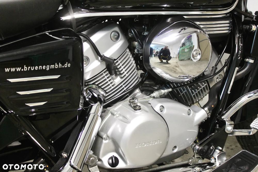 Honda Shadow - 32