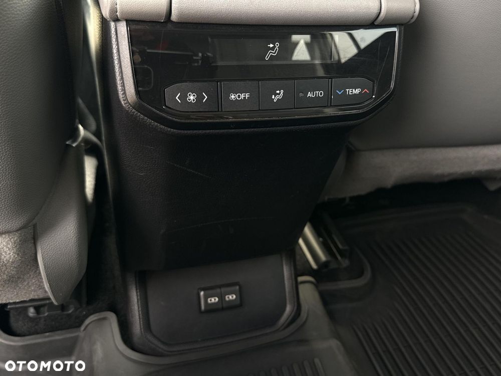Toyota Highlander - 26
