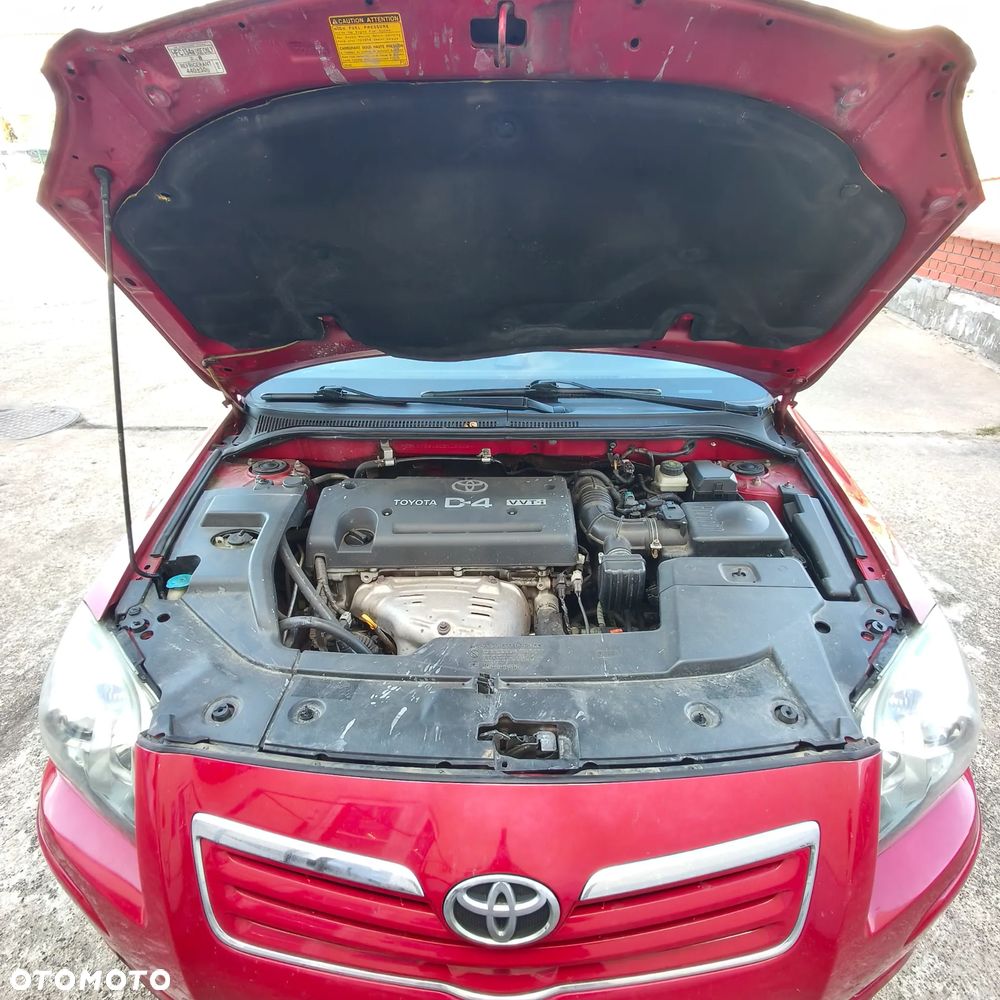 Toyota Avensis 2.0 VVT-i Automatik Sol - 18