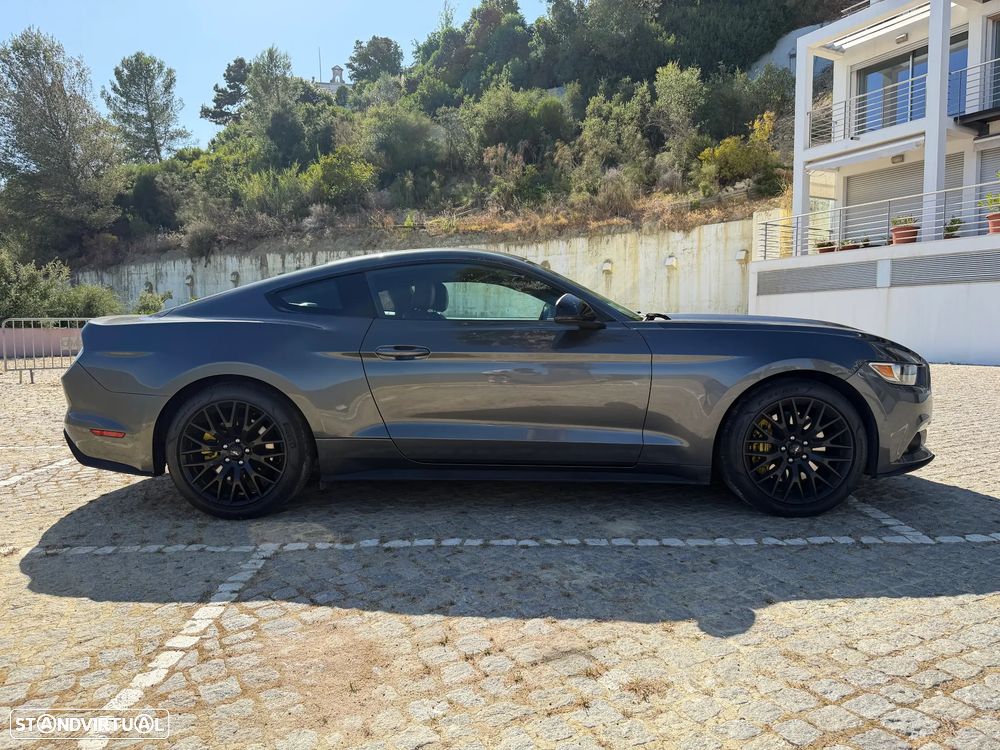Ford Mustang 2.3 Eco Boost - 10