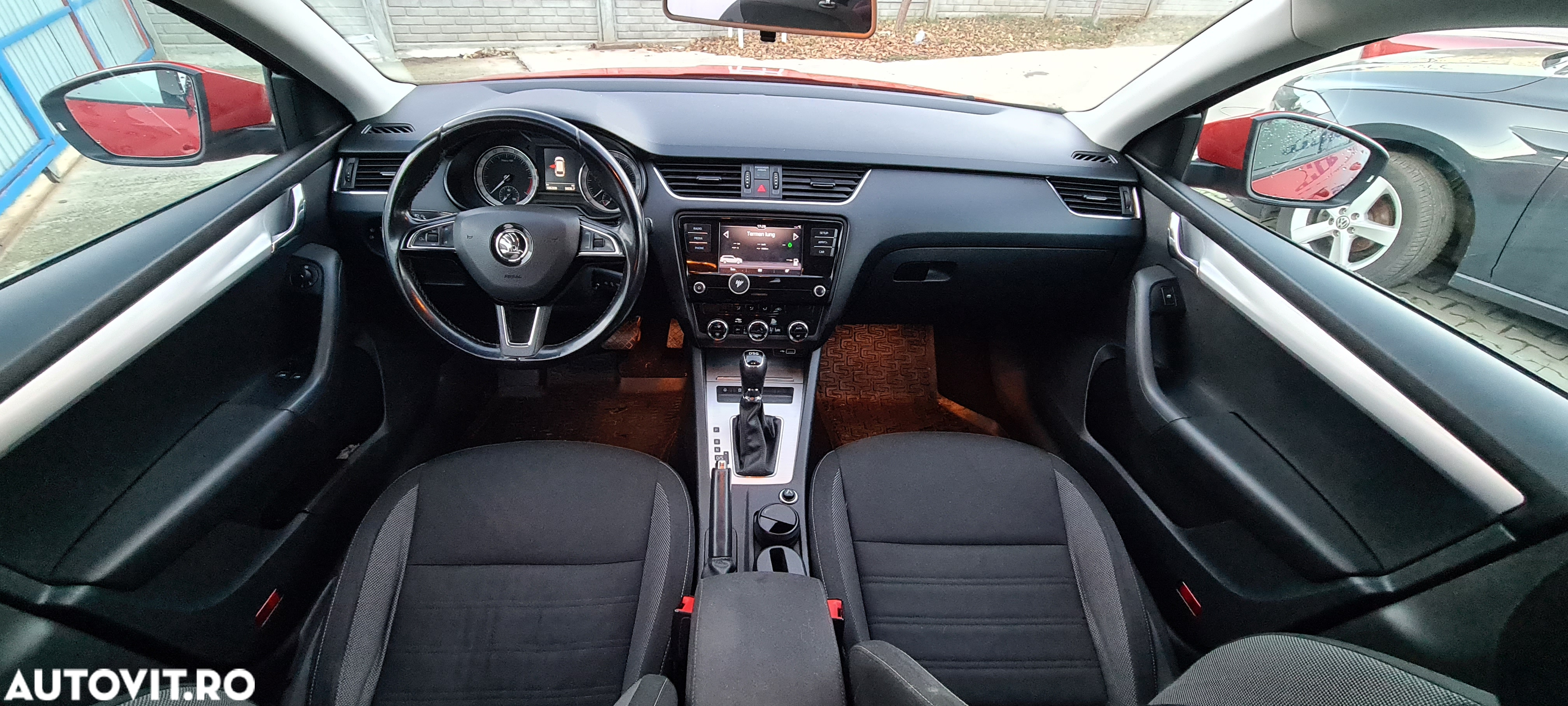 Skoda Octavia 1.6 TDI DSG Style - 9