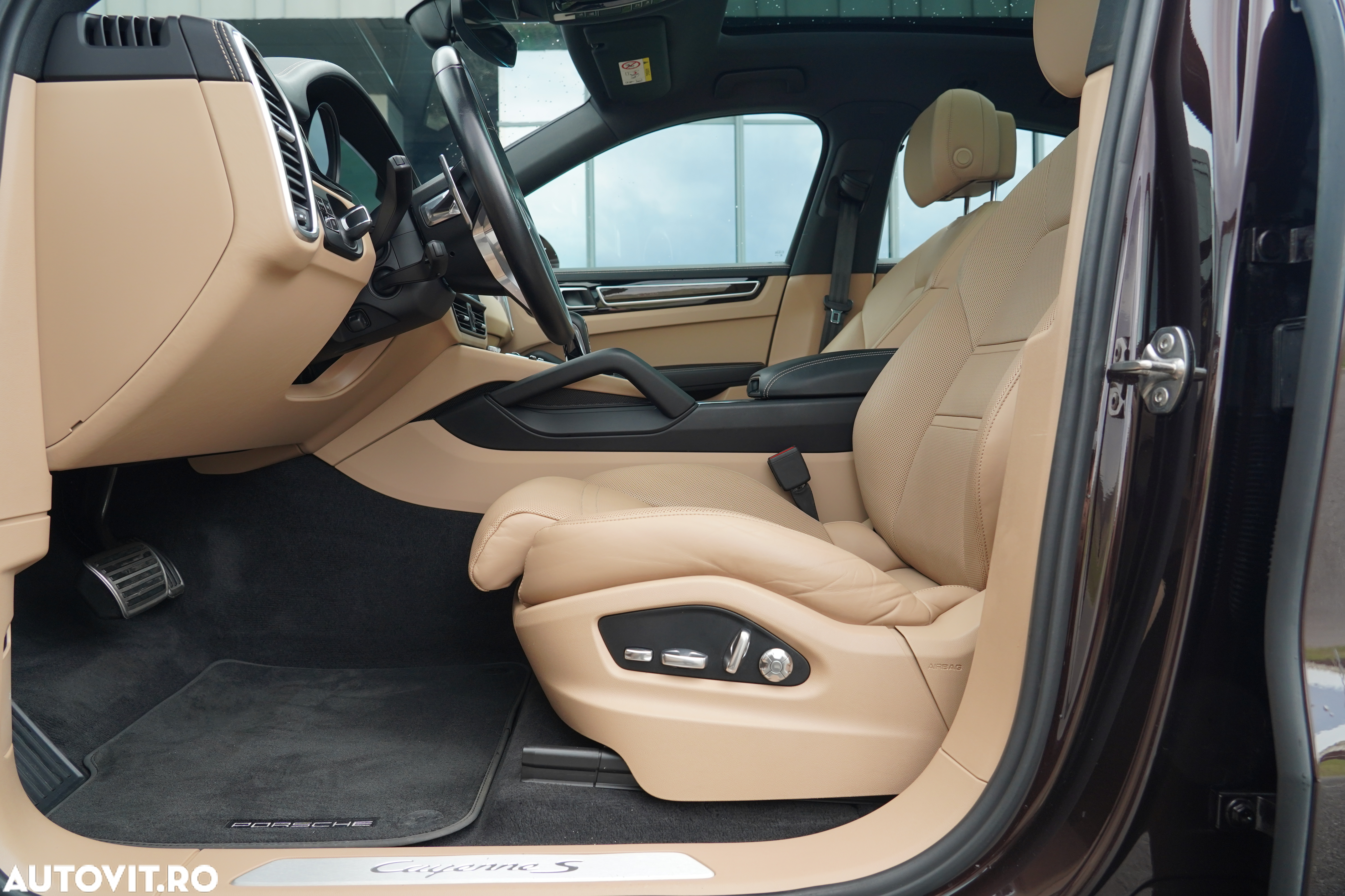 Porsche Cayenne Coupe S - 18