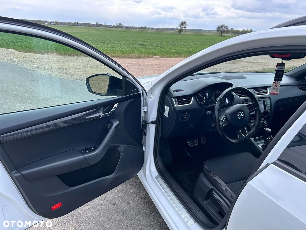 Skoda Octavia 2.0 TDI 4x4 RS DSG - 19