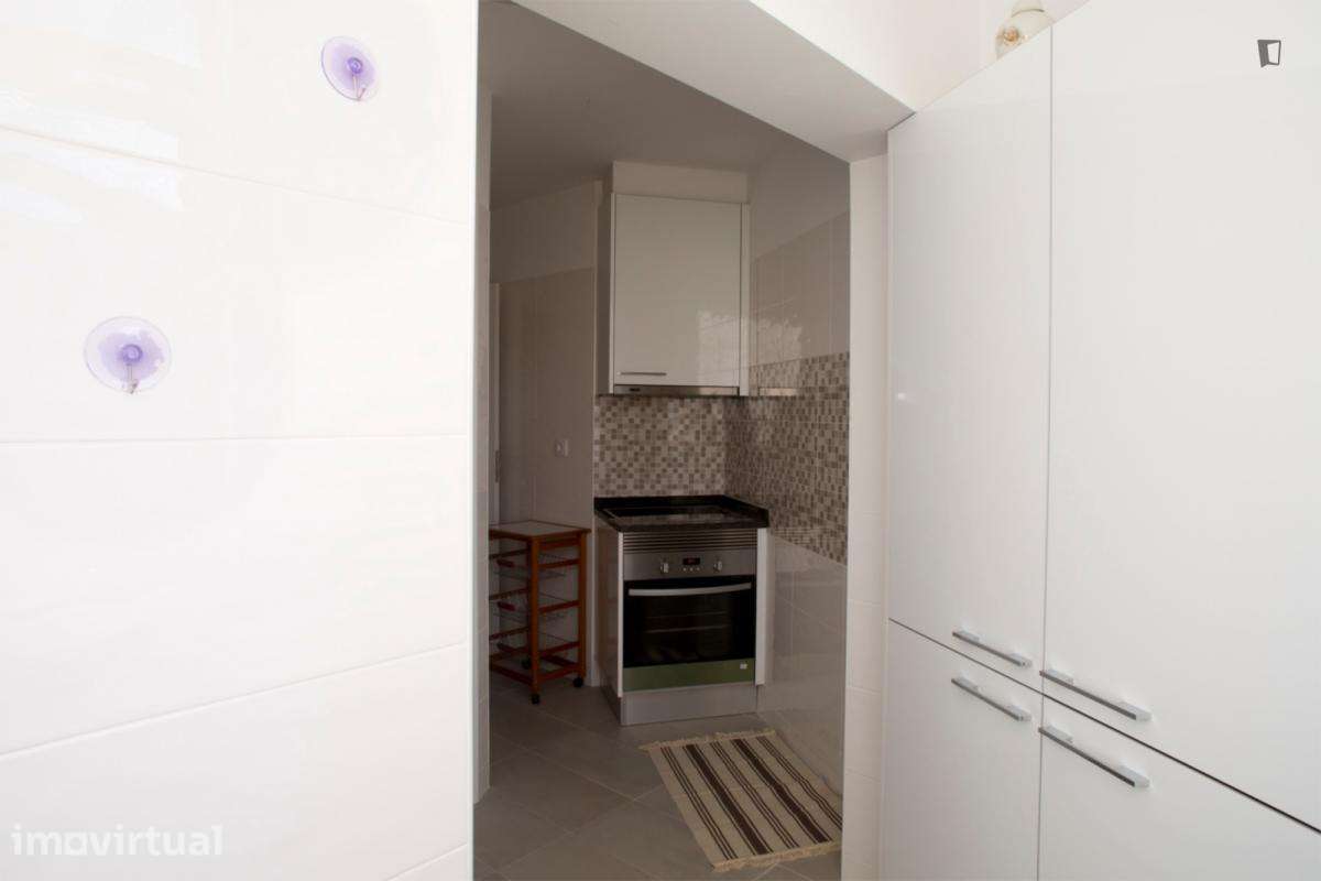 Quarto - localizado em Pontinha Lisbon - Grande imagem: 5/11