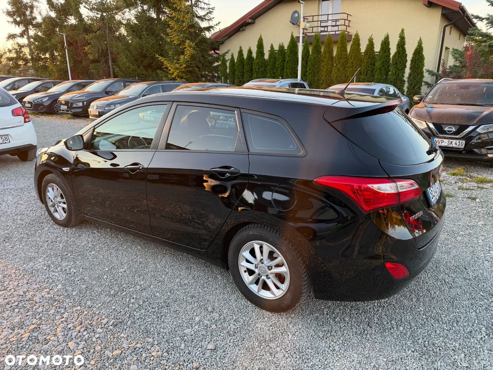 Hyundai i30 1.4 Fifa World Cup Edition - 17