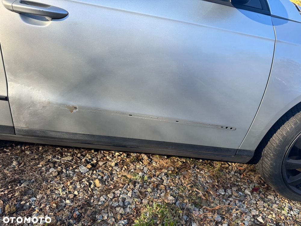 Volkswagen Passat - 4