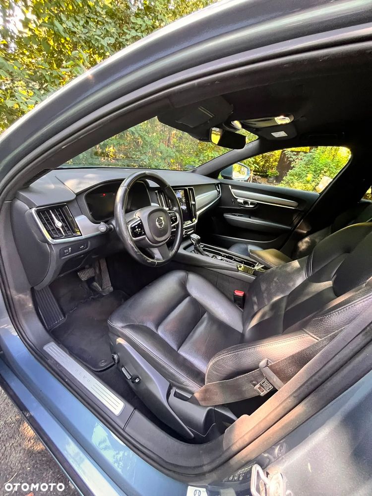 Volvo V90 D4 Momentum - 6