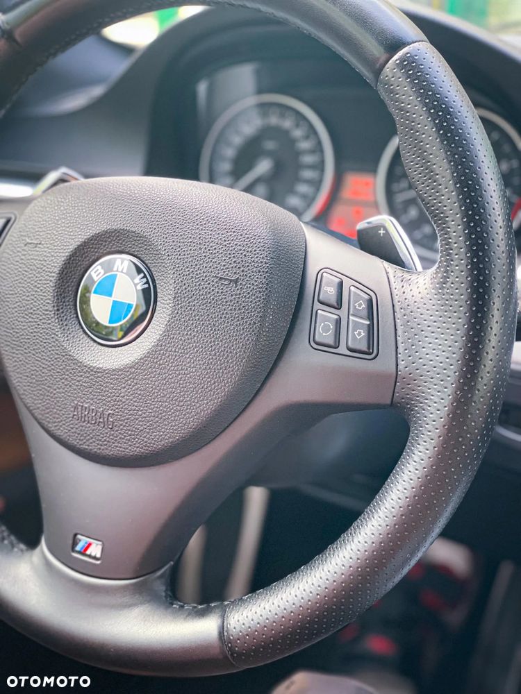 BMW Seria 3 325i M Sport Edition - 27
