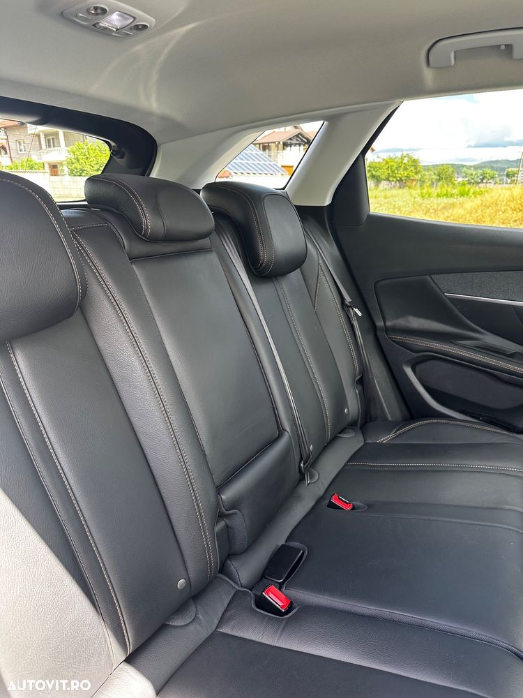 Peugeot 308 1.2 L PureTech Turbo S&S Active - 7