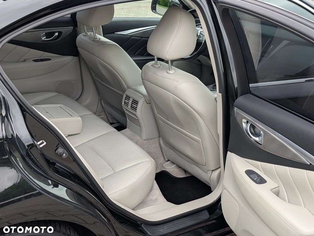 Infiniti Q50 2.0t Premium - 8
