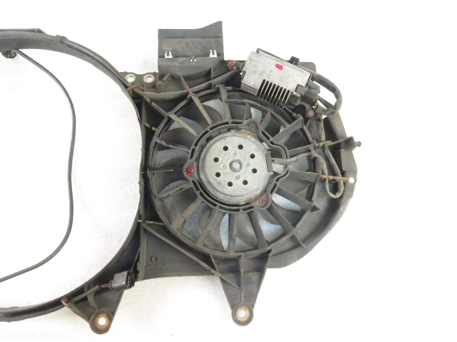WENTYLATOR CHŁODNICY AUDI A4 B6 1.9 TDI PD 8E0121205T - 12