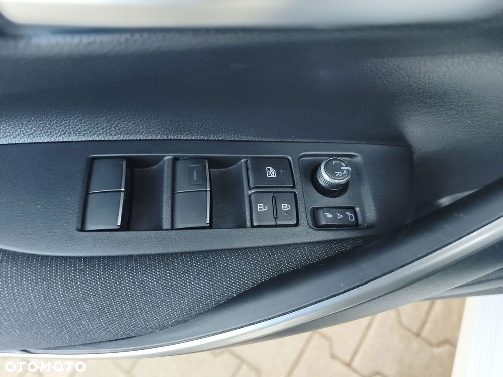 Toyota Corolla 1.8 Hybrid Comfort - 19