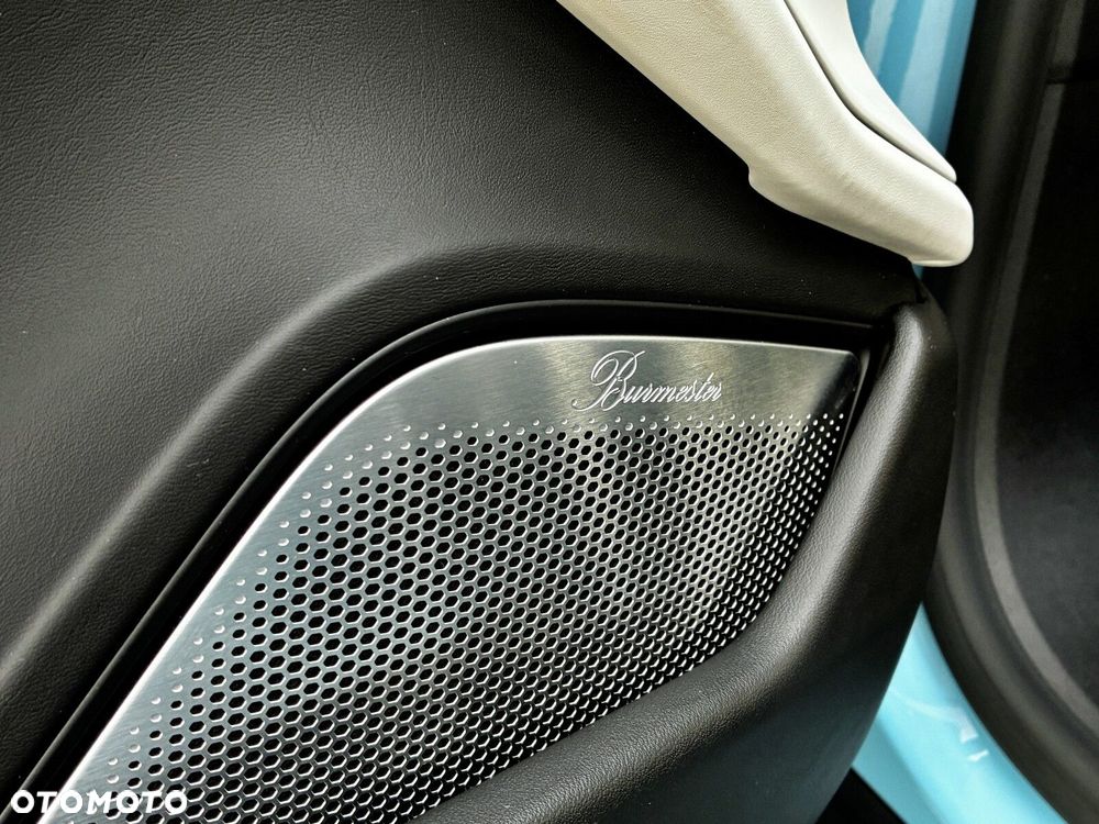 Porsche Taycan - 21