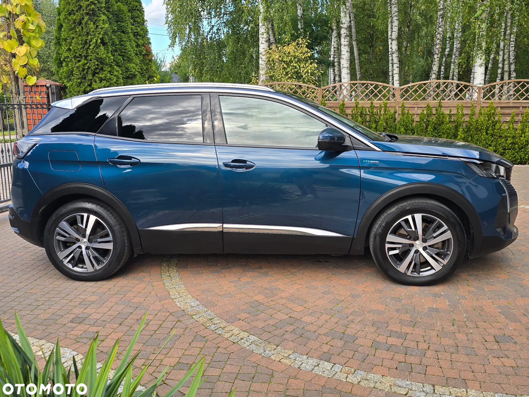 Peugeot 3008 1.6 PureTech HYbrid Allure S&S EAT8 - 11