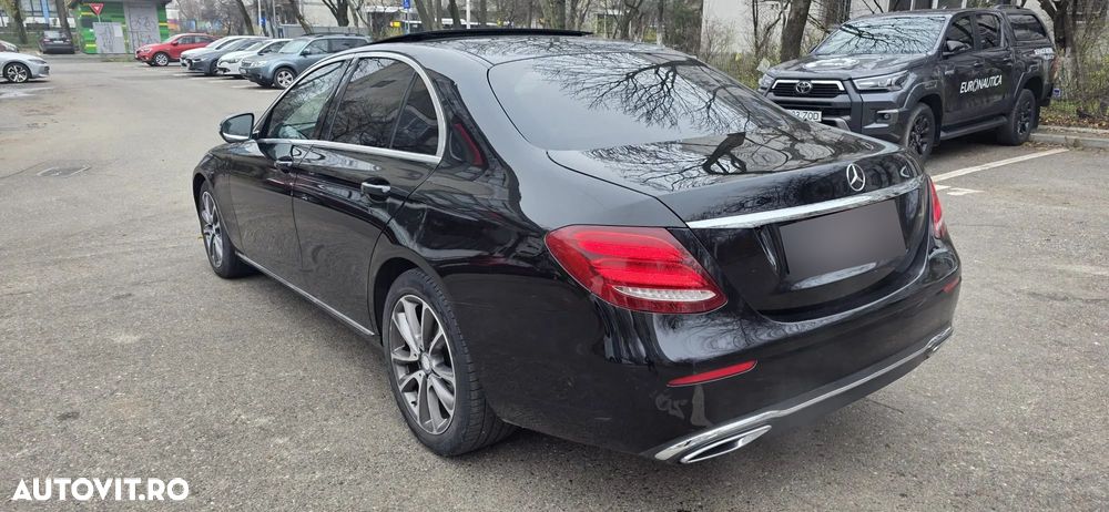 Mercedes-Benz E 220 d 9G-TRONIC AMG Line - 7