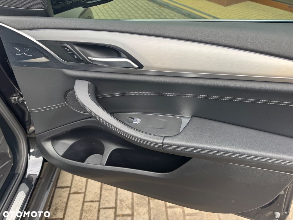 BMW X3 xDrive30i GPF Luxury Line - 30