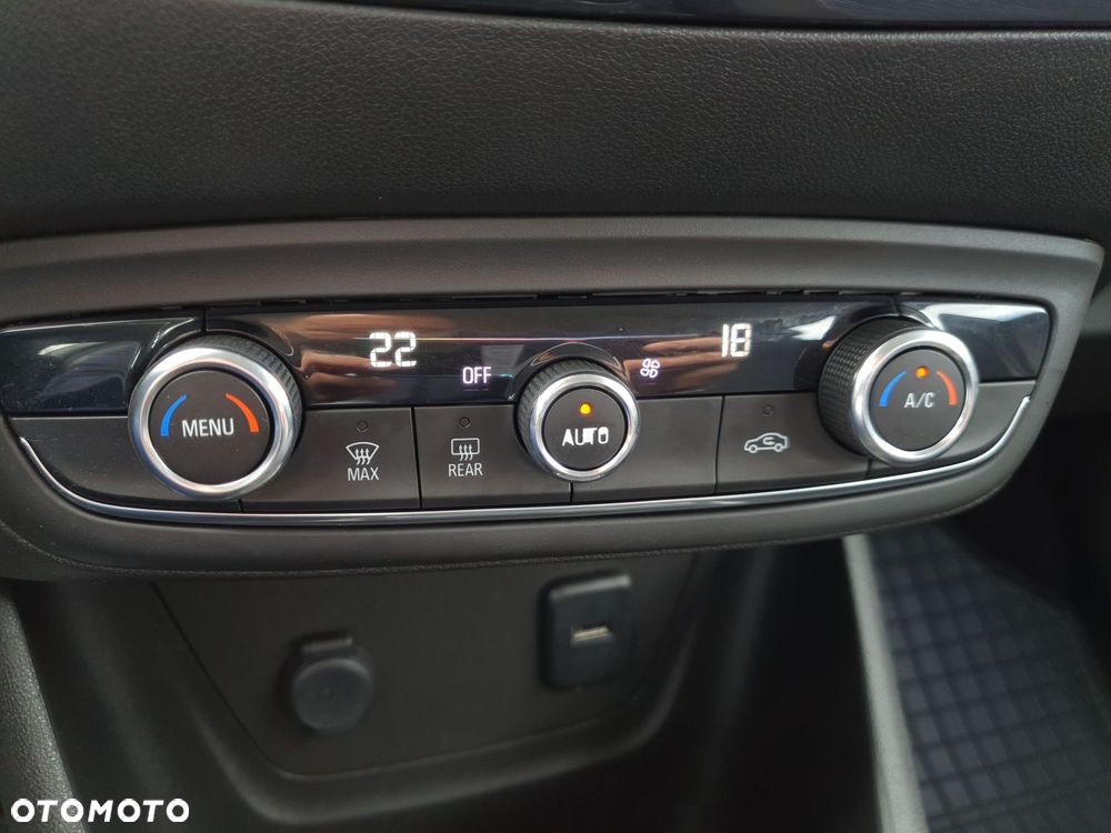 Opel Crossland X 1.2 T 120 Lat S&S - 11