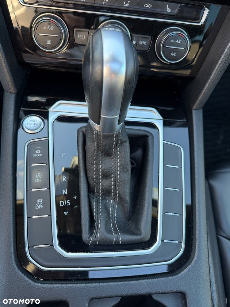 Volkswagen Arteon 2.0 TSI 4Motion R-Line DSG - 15