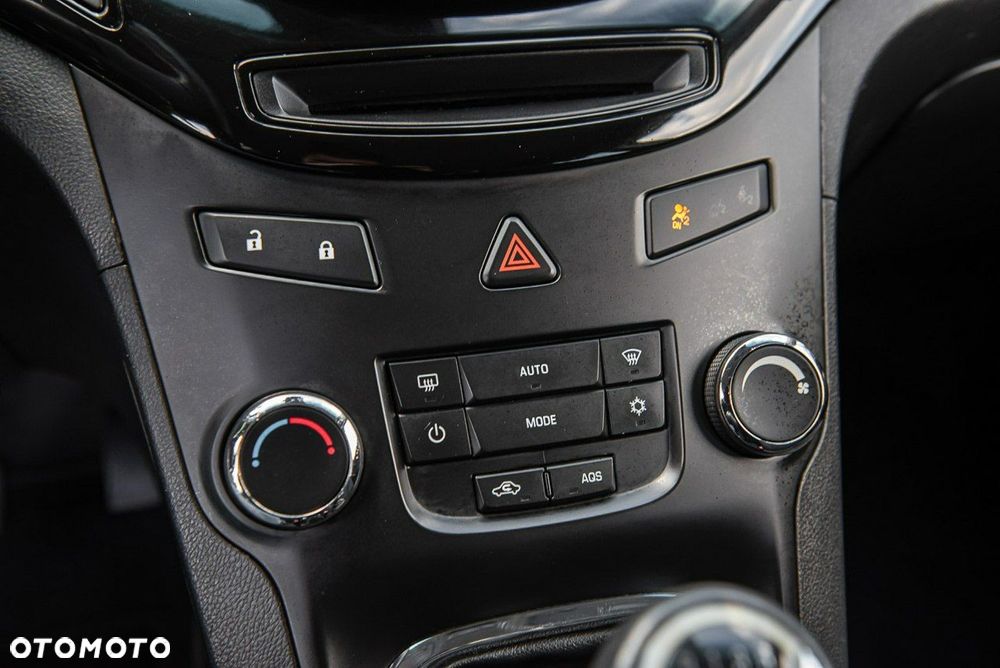 Chevrolet Orlando 2.0 D LT+ - 24