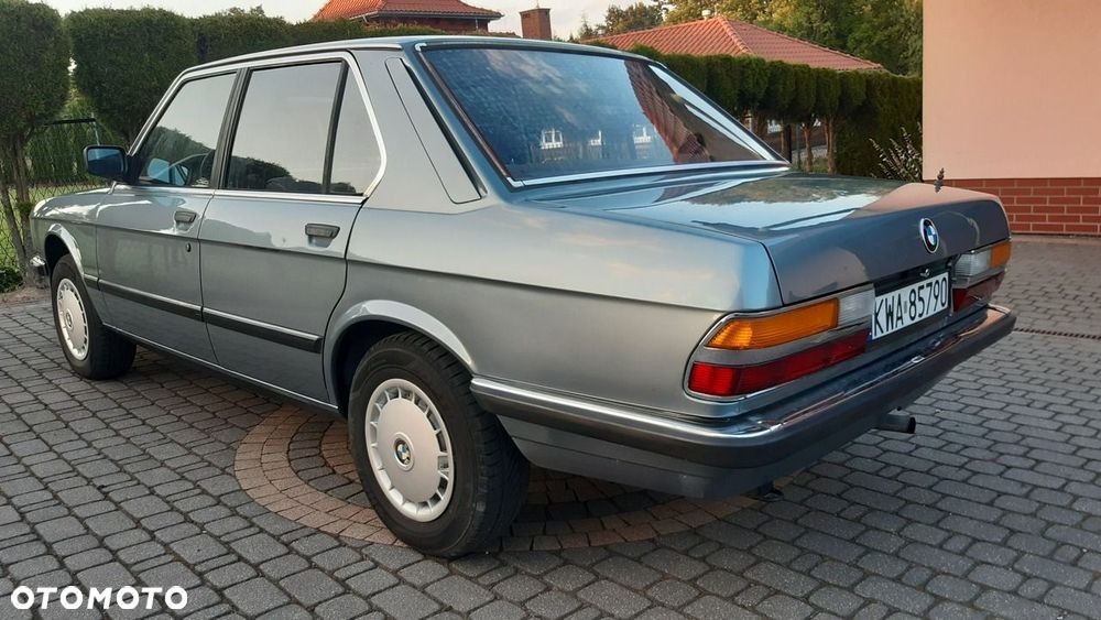 BMW Seria 5 - 33