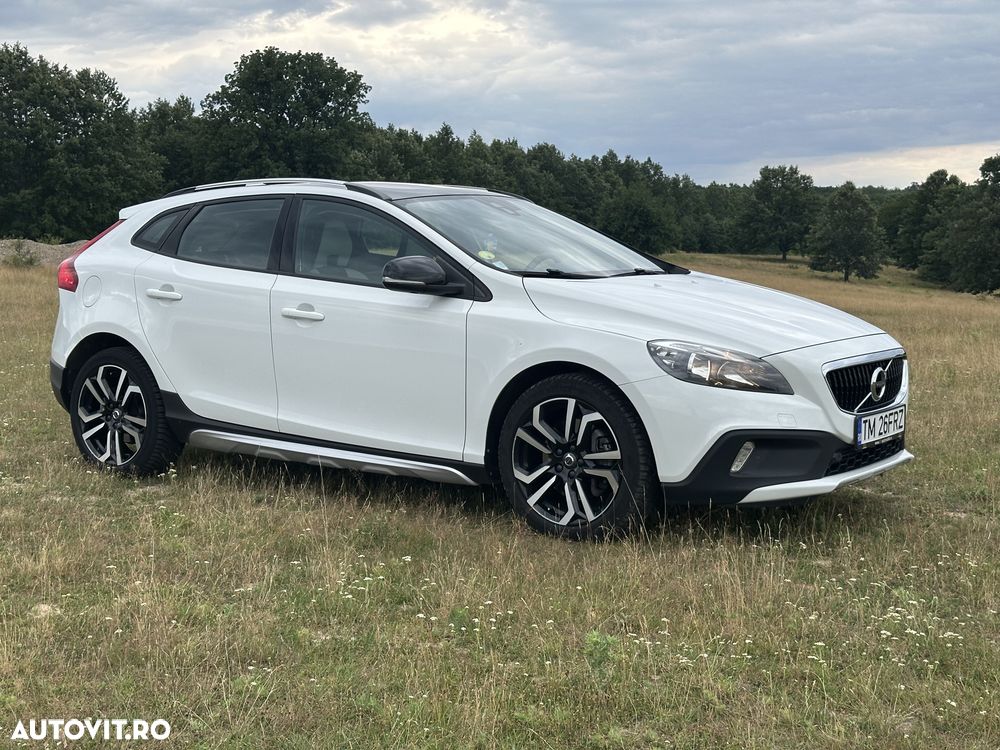Volvo V40 D2 Aut. Momentum - 1