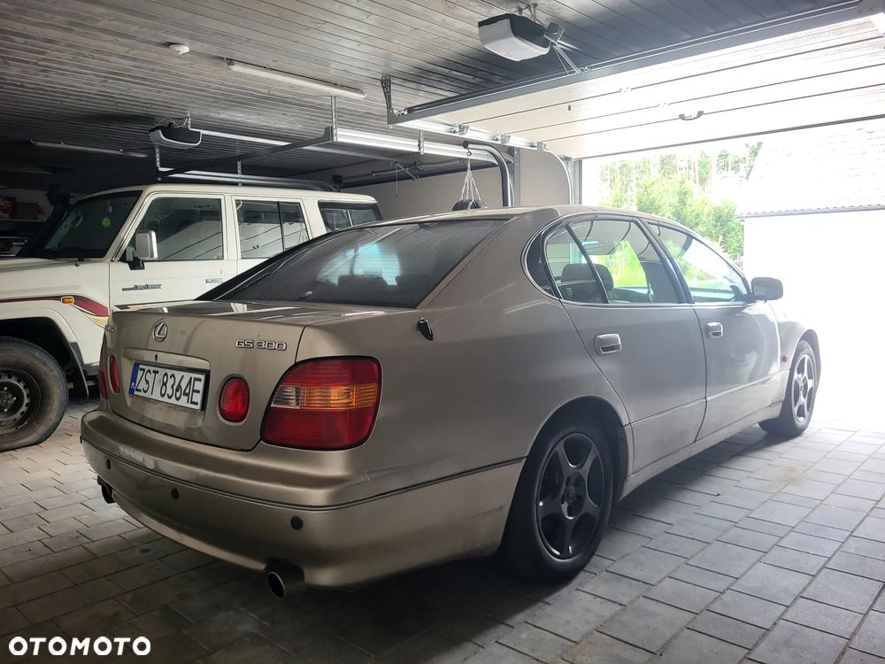 Lexus GS 300 - 22