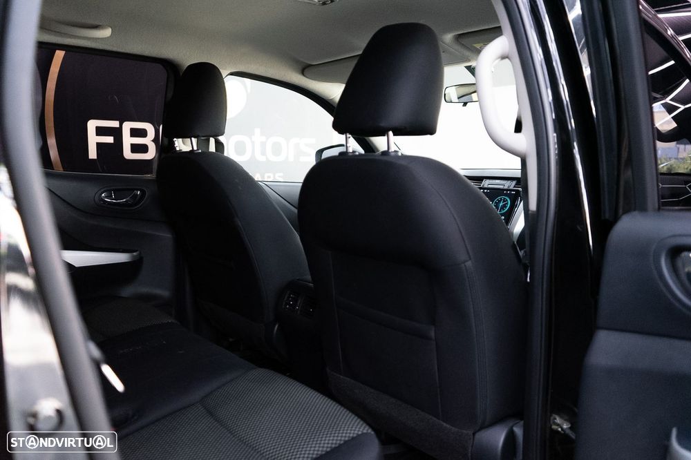 Nissan Navara 2.3 dCi CD 4WD Tekna Auto - 42