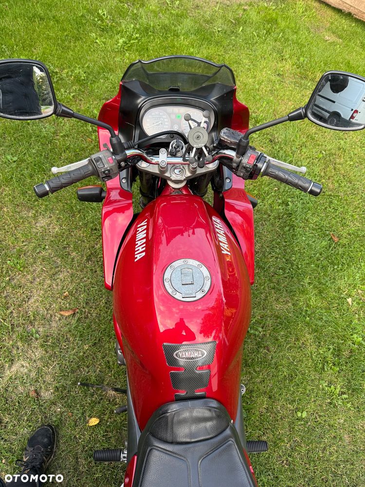 Yamaha XJ - 6