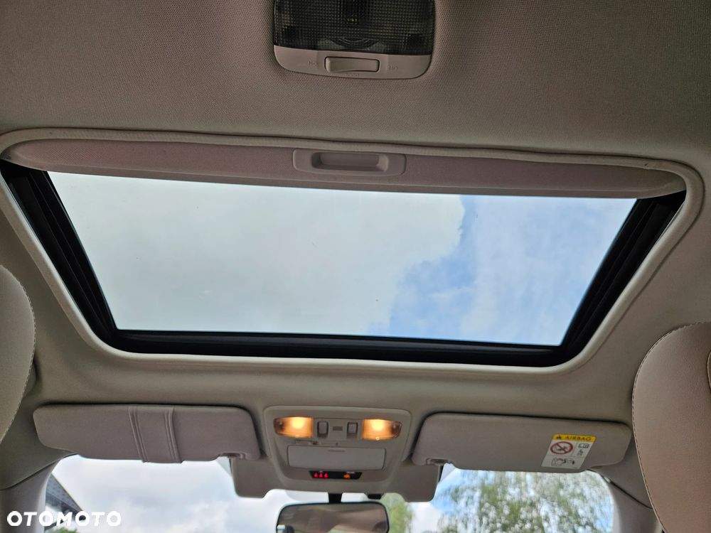 Subaru Outback - 38