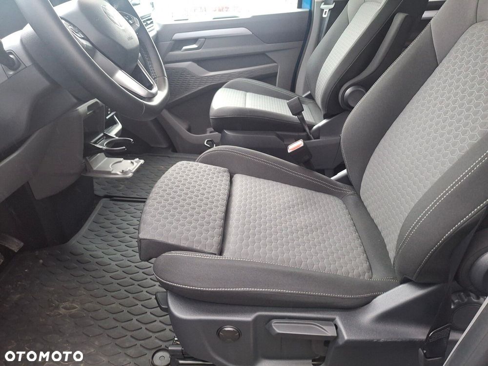 Volkswagen Caravelle - 19