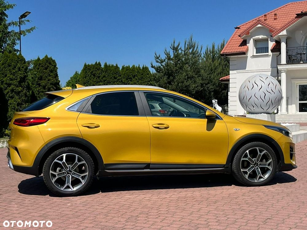 Kia XCeed - 25