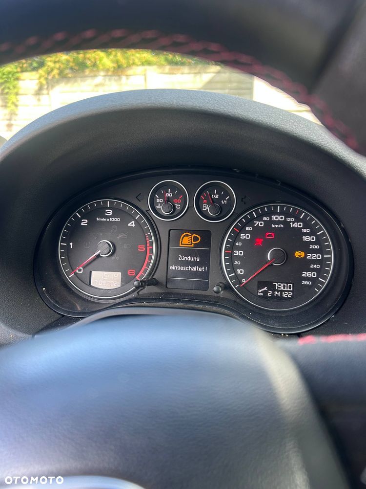 Audi A3 3-drzwiowe 2.0 TDI DPF Quattro Ambition - 12