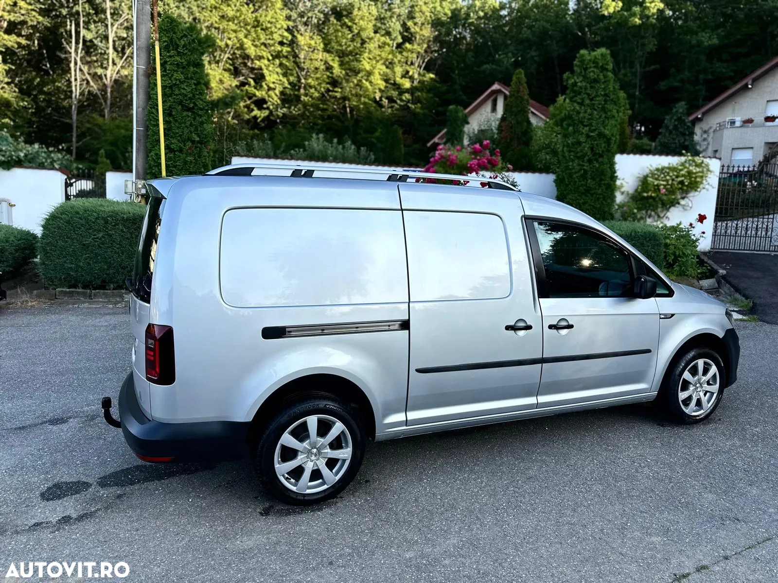 Volkswagen Caddy Maxi - 20