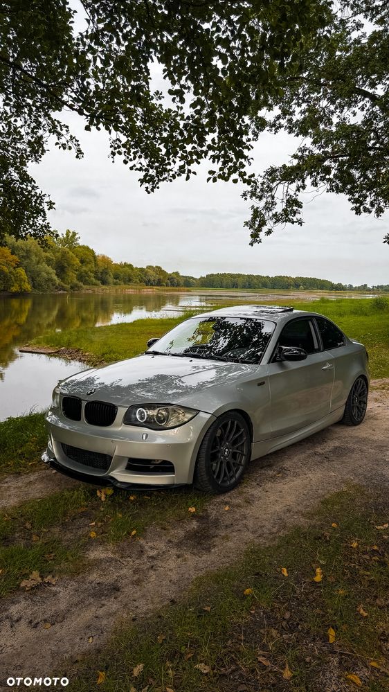 BMW Seria 1 123d - 14
