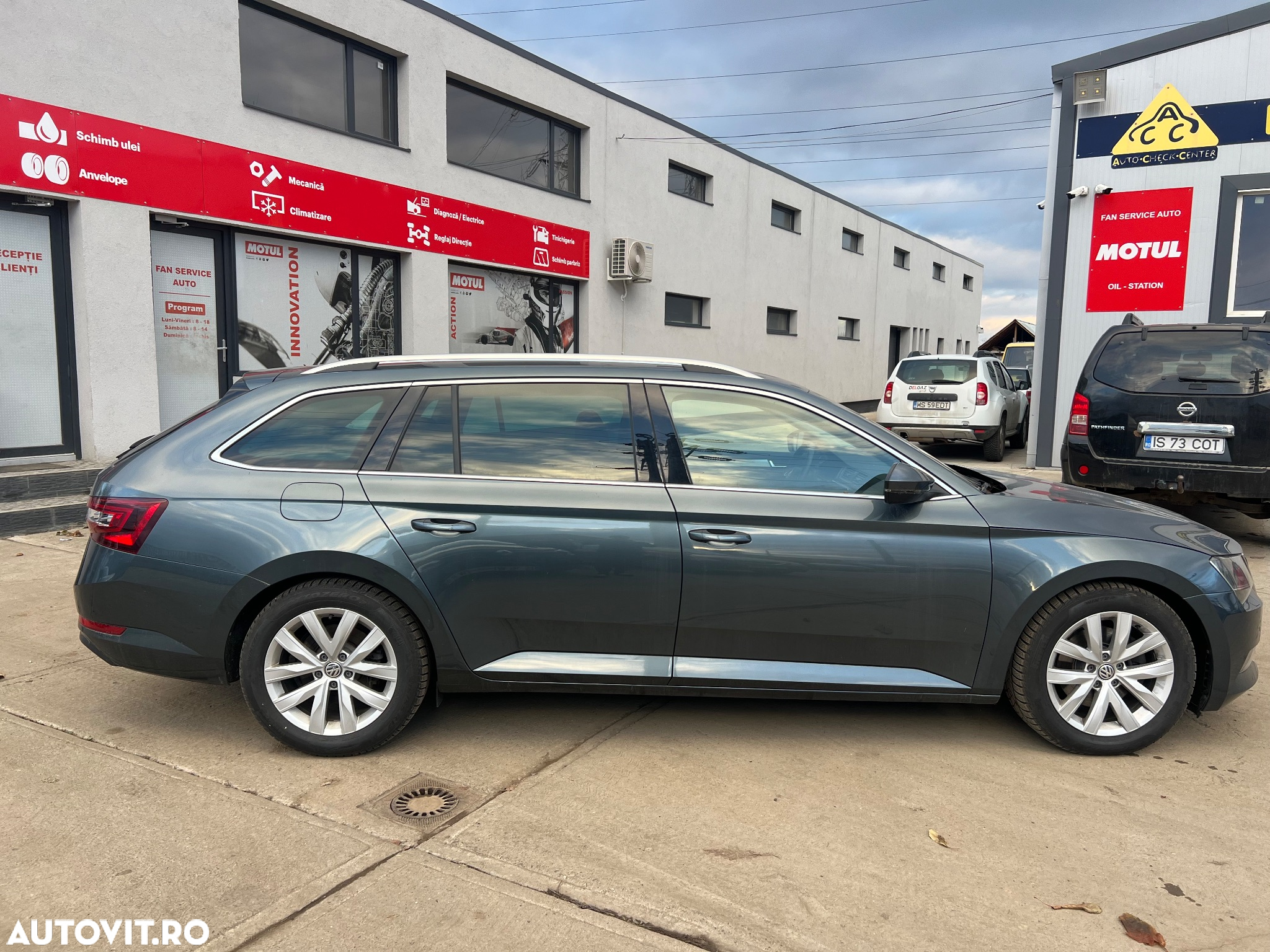 Skoda Superb 2.0 TDI DSG Ambition - 16