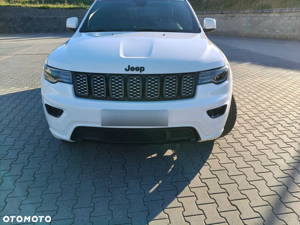 Jeep Grand Cherokee - 13