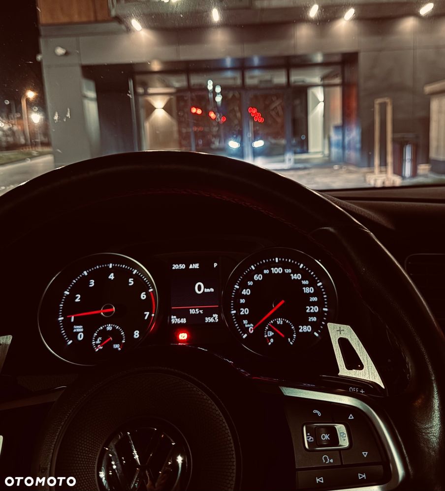 Volkswagen Golf - 30