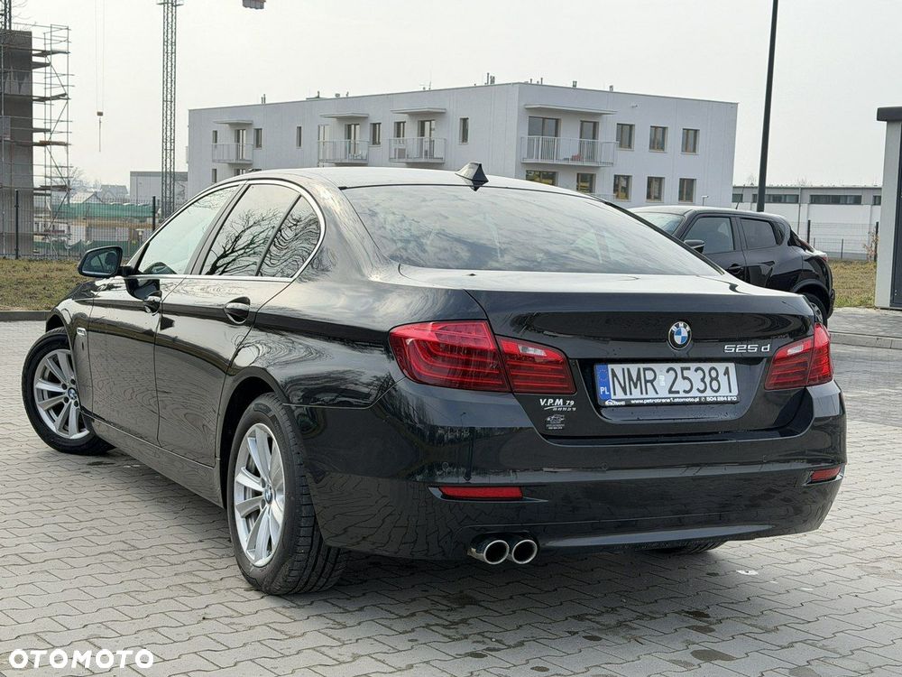 BMW Seria 5 525d Sport-Aut - 8