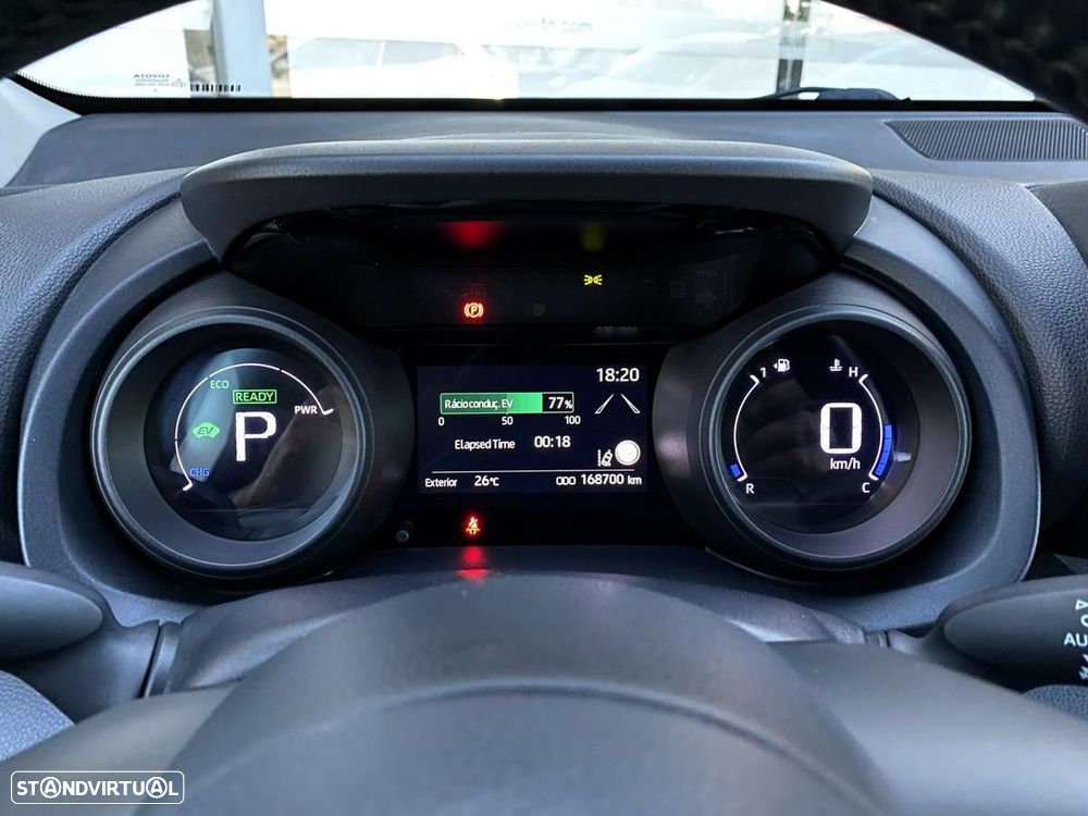 Toyota Yaris 1.5 HSD Exclusive - 29
