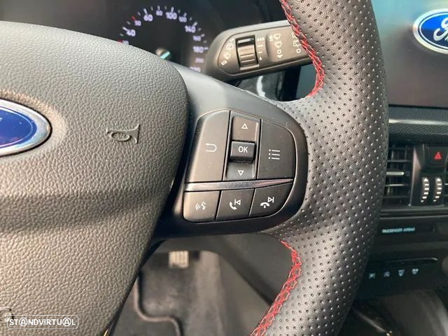 Ford Focus 1.0 EcoBoost MHEV ST-Line - 17