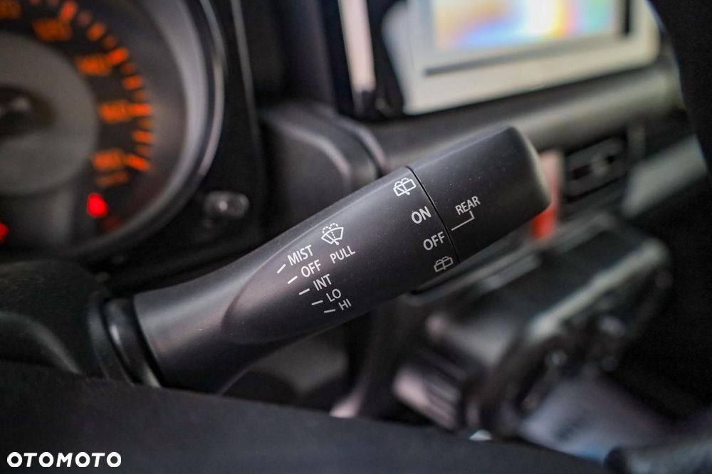 Suzuki Jimny - 35