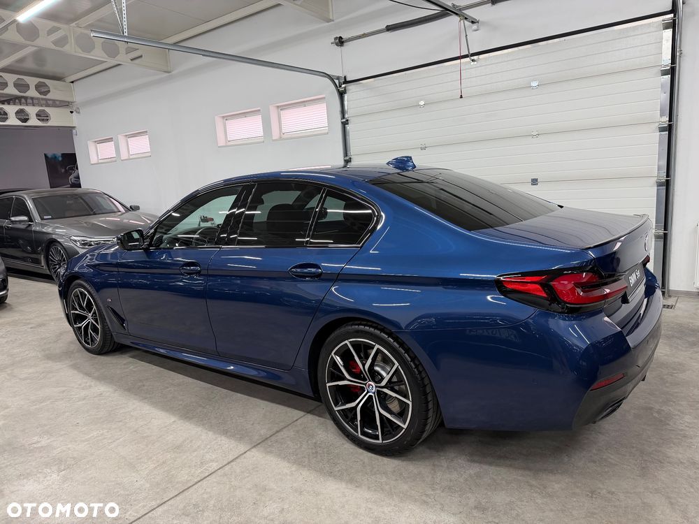 BMW Seria 5 520d xDrive MHEV M Sport sport - 12