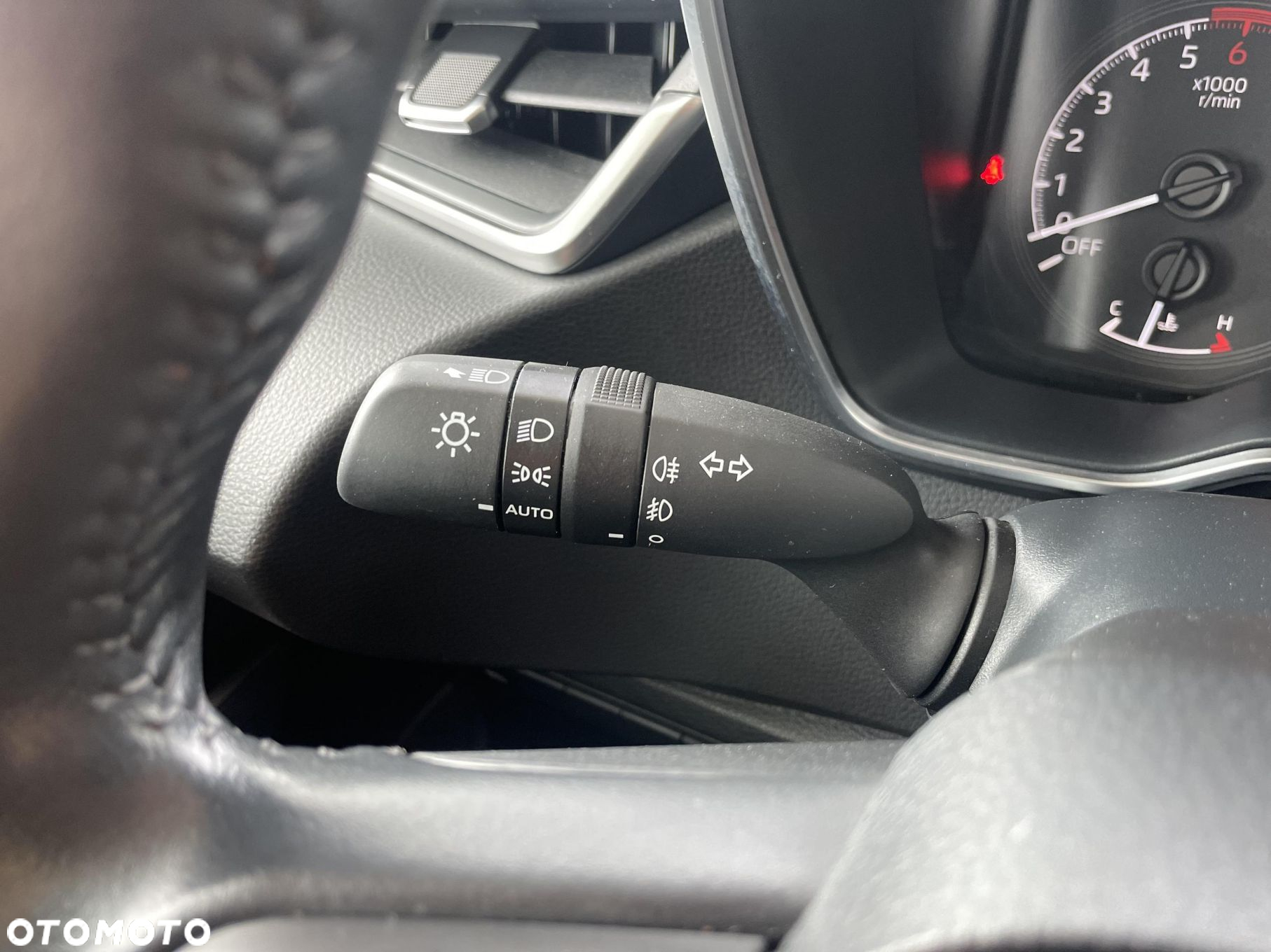 Toyota Corolla - 22