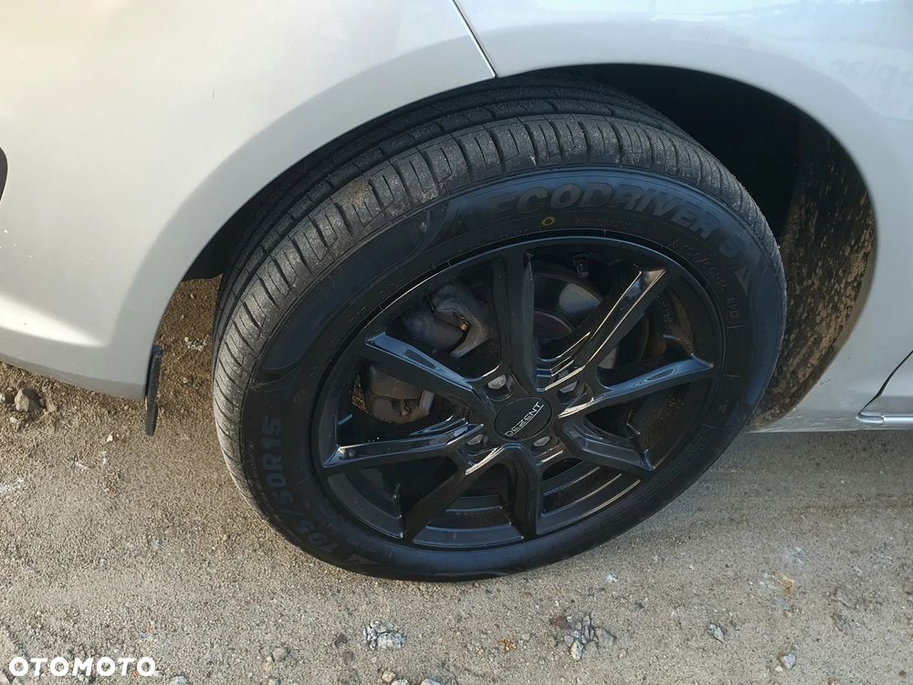 Ford Fiesta 1.25 Ambiente - 6